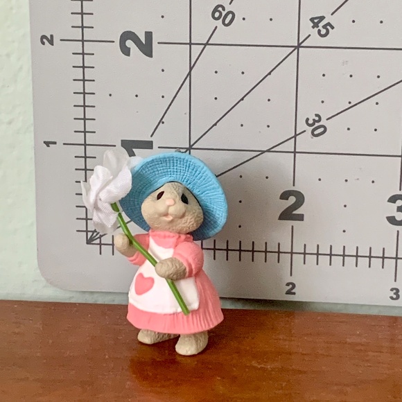 Hallmark Sunny Bunny Garden 3pc 1994  Easter Keepsake Ornament - Picture 11 of 11